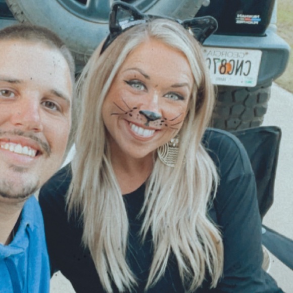 Meet your Posher, Abbey - Picture 1 of 1